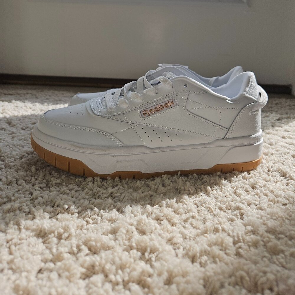 Reebok Sneakers